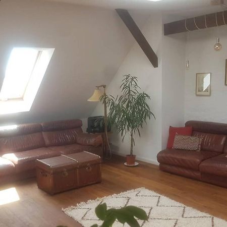 Helle Dachgeschosswohnung Fuer 8 Personen In Zentraler Lage Berlin Eksteriør bilde